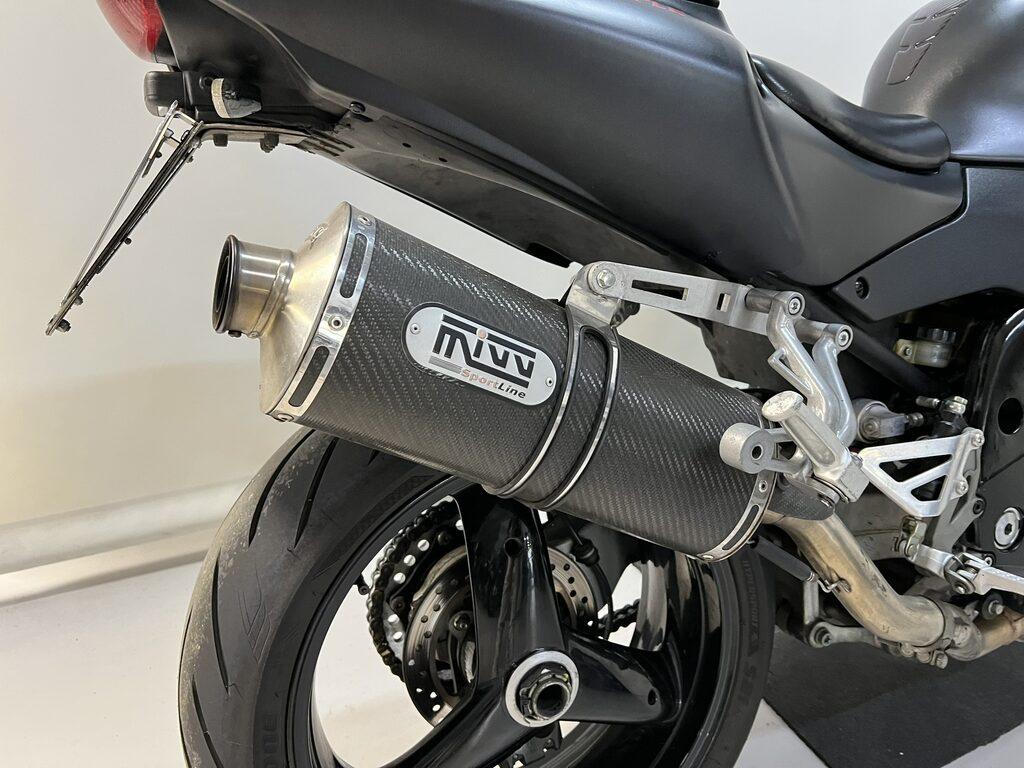 SPEED TRIPLE 955