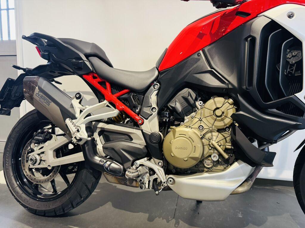 MULTISTRADA V4