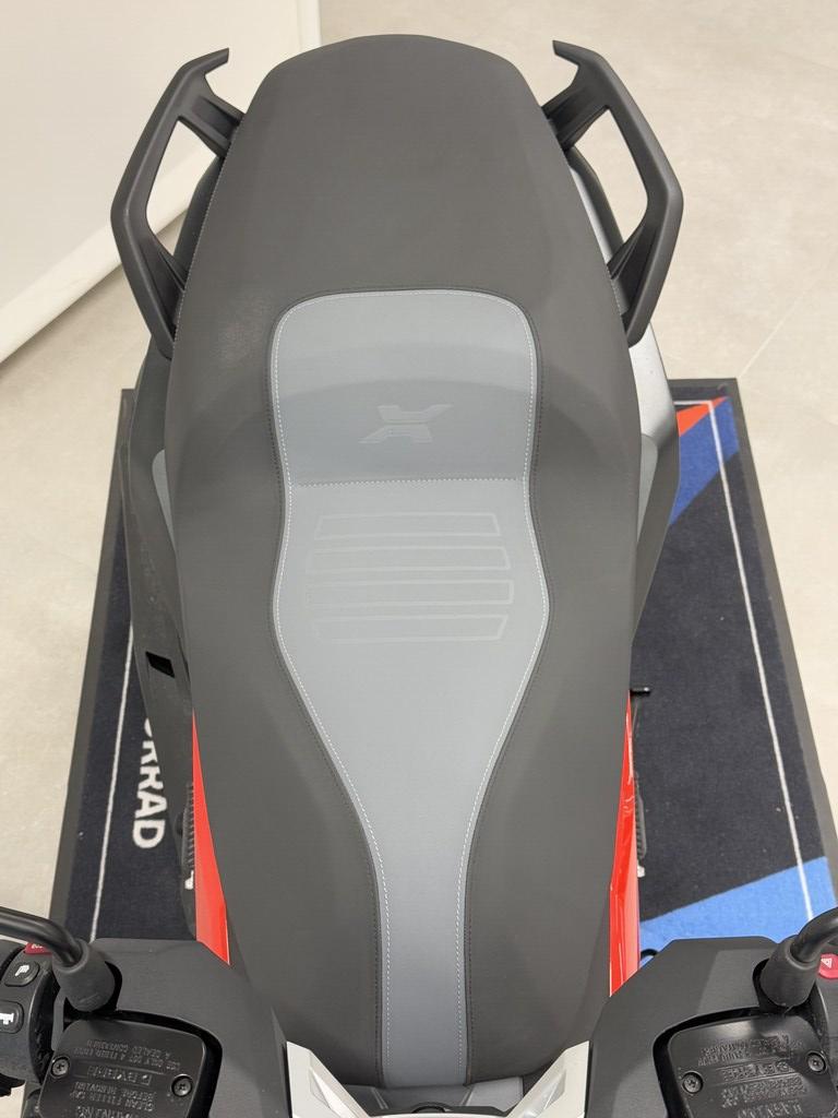 C 400 X