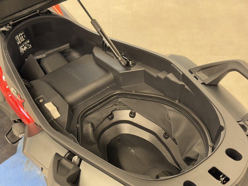 C 400 X