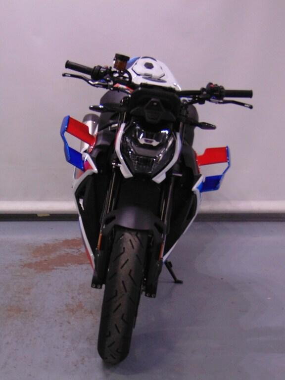 M 1000 R
