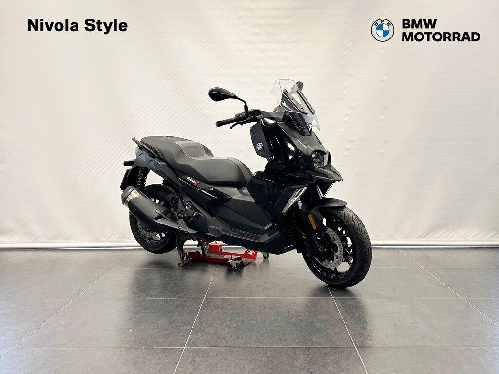 C 400 X