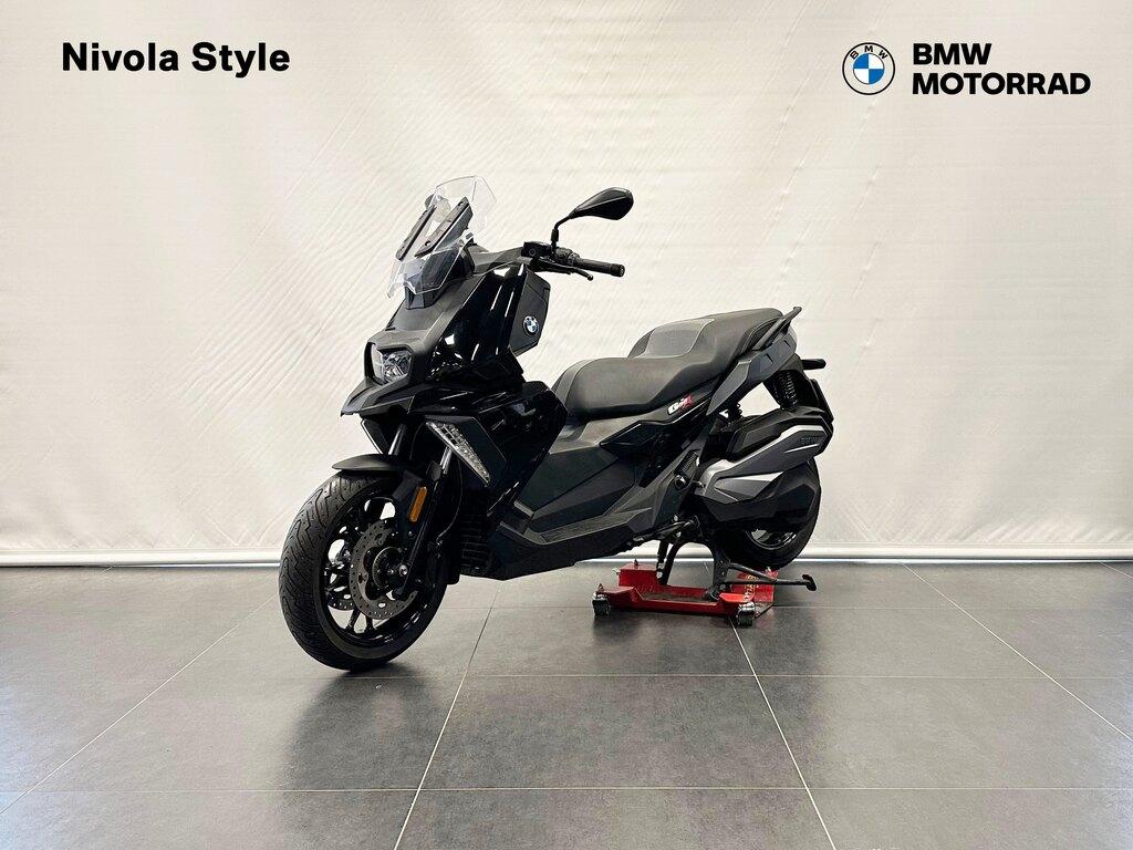 C 400 X
