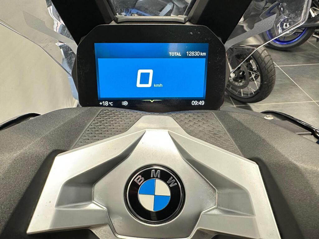 C 400 X