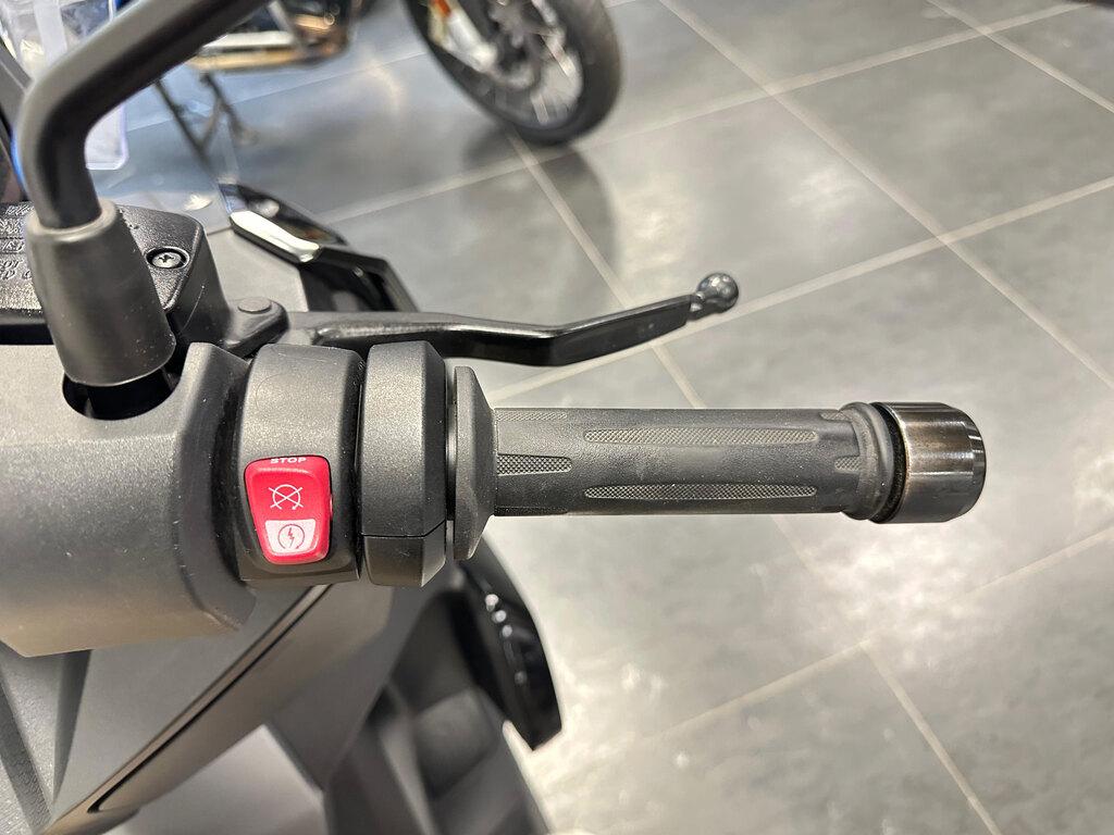 C 400 X