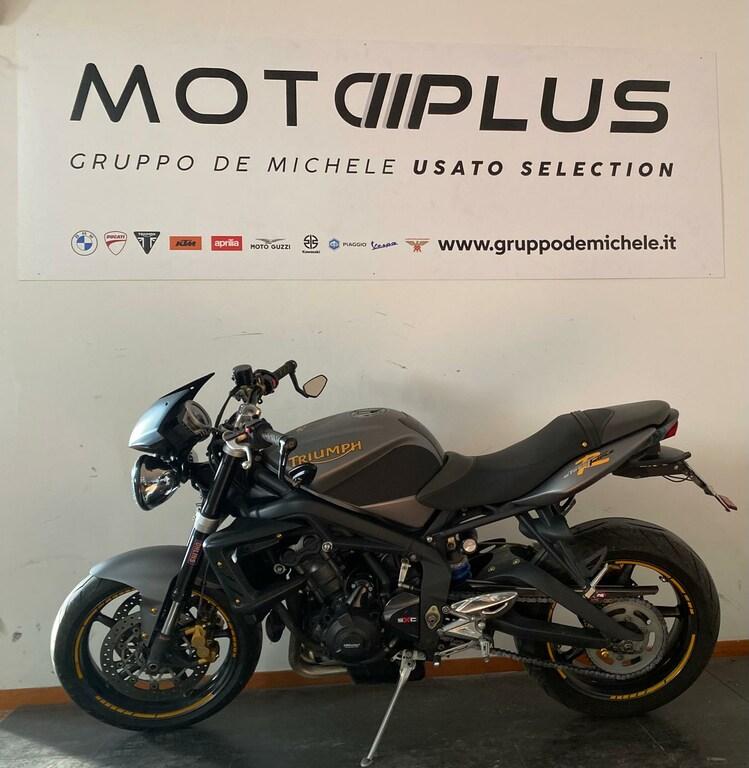 STREET TRIPLE 675