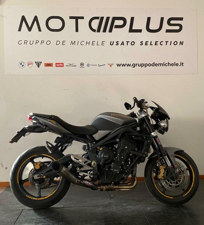 STREET TRIPLE 675