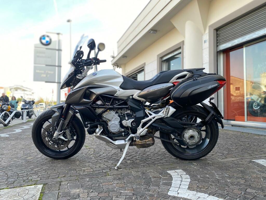 STRADALE 800