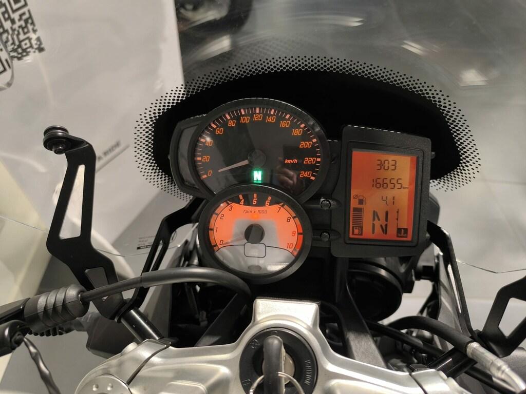 F 800 R