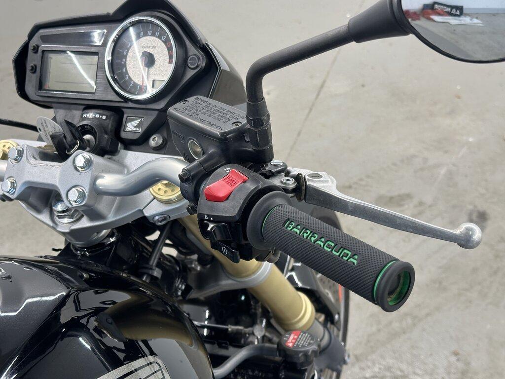 HORNET 600