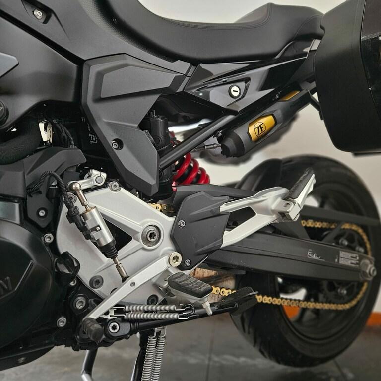 F 900 XR