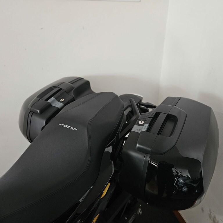 F 900 XR