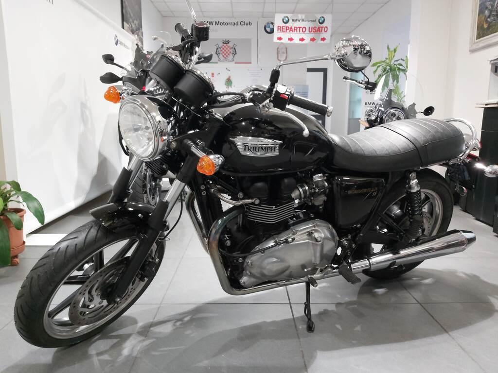 BONNEVILLE 865 T100