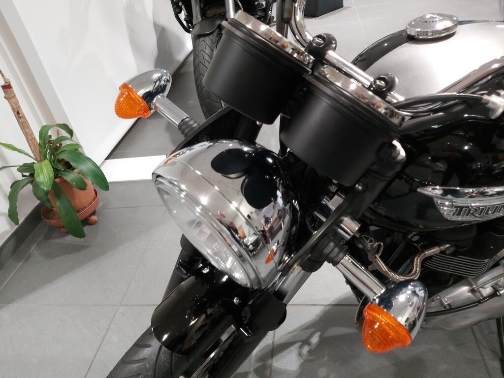 BONNEVILLE 865 T100