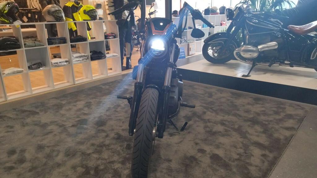 STREET BOB 1745