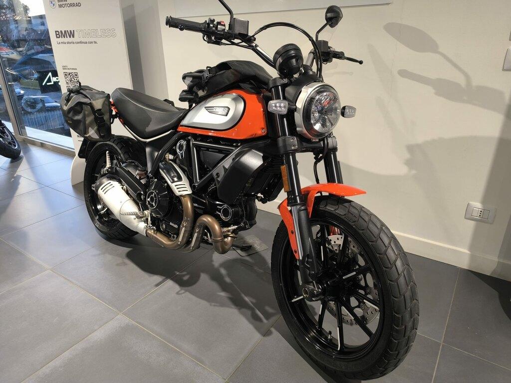SCRAMBLER 800