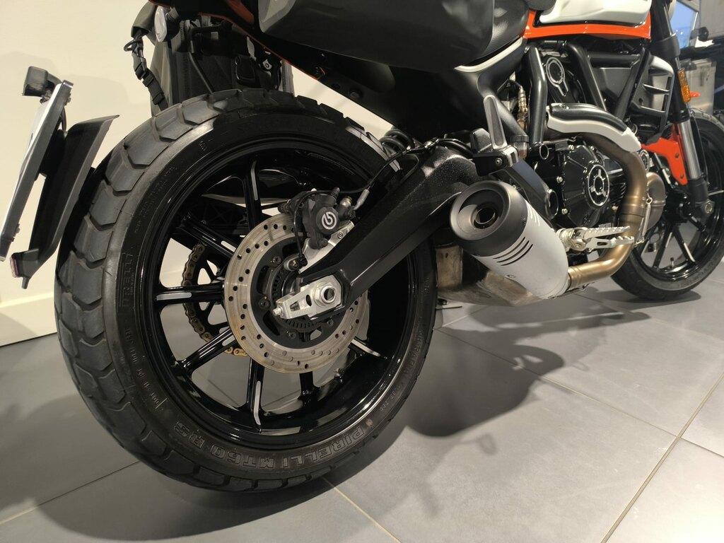 SCRAMBLER 800