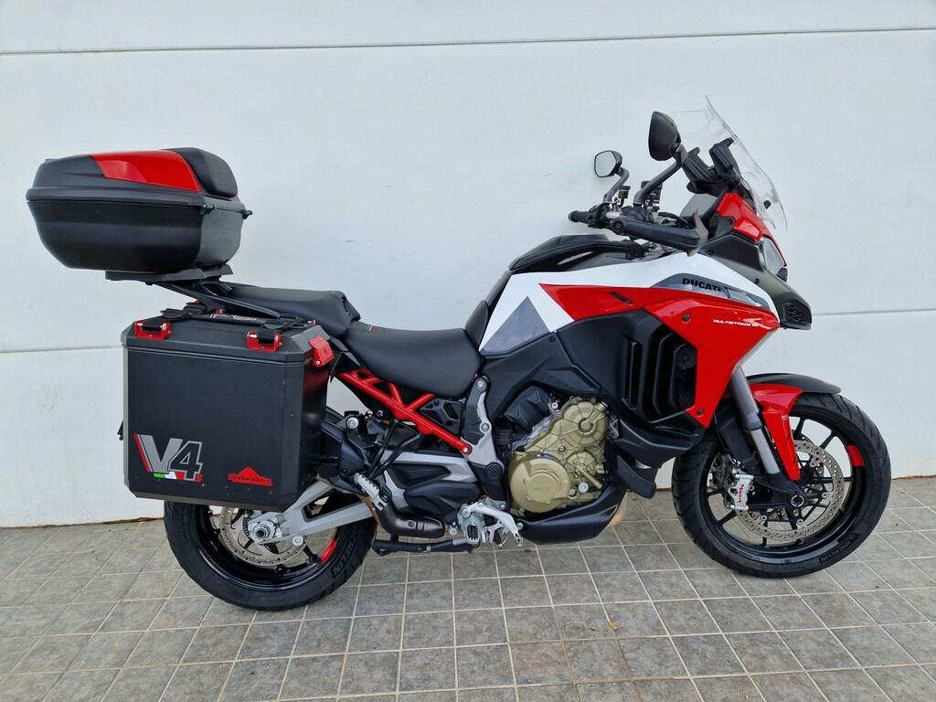 MULTISTRADA V4