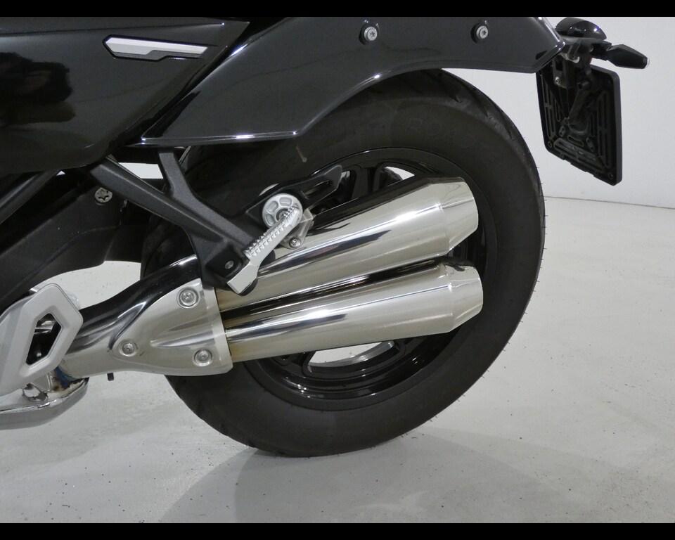 R 12