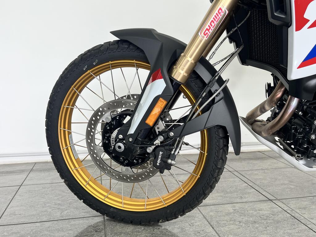 F 900 GS