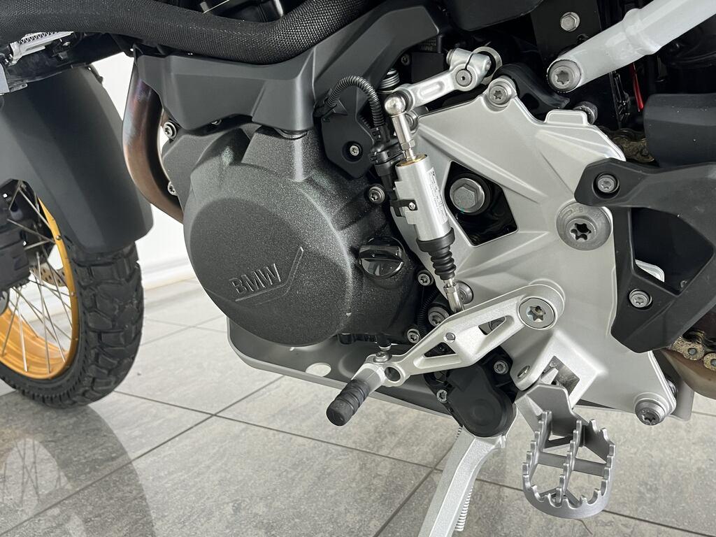 F 900 GS
