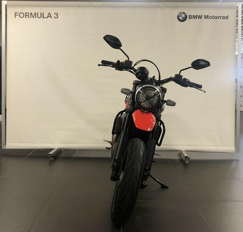 SCRAMBLER 800