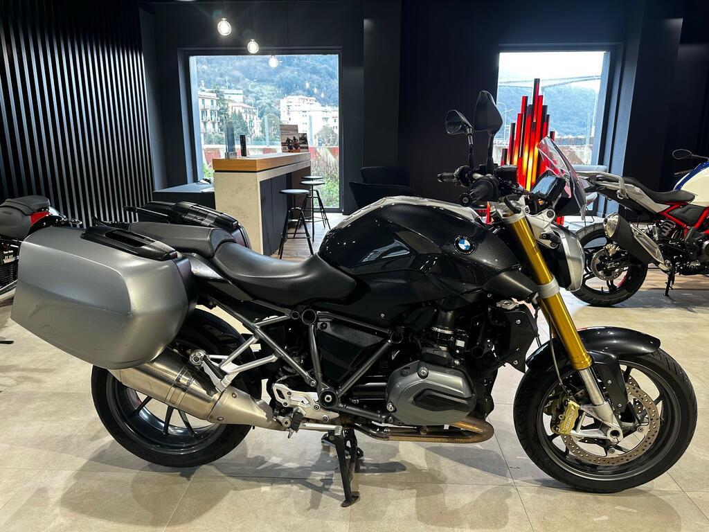 R 1200 R