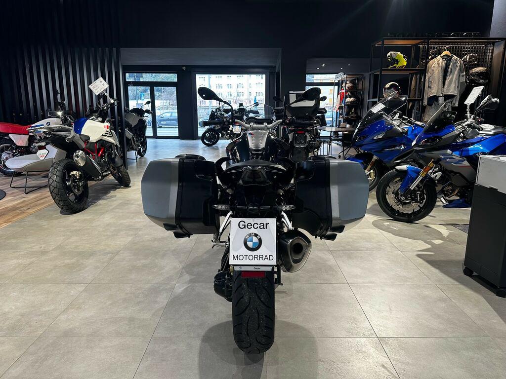 R 1200 R