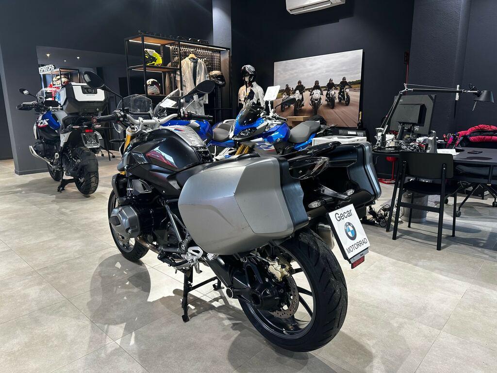 R 1200 R