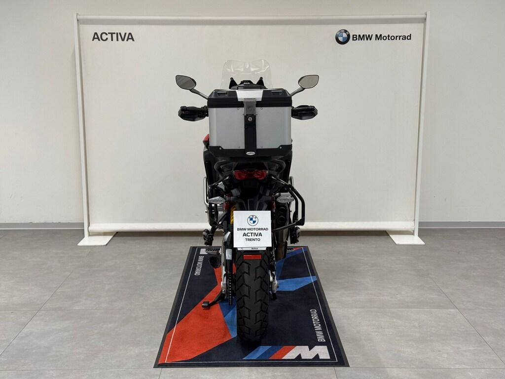 MULTISTRADA V4