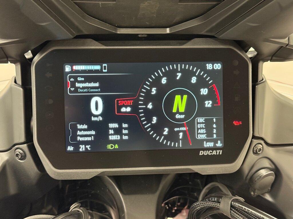 MULTISTRADA V4