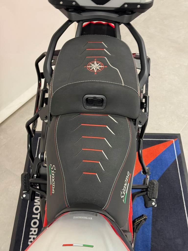 MULTISTRADA V4