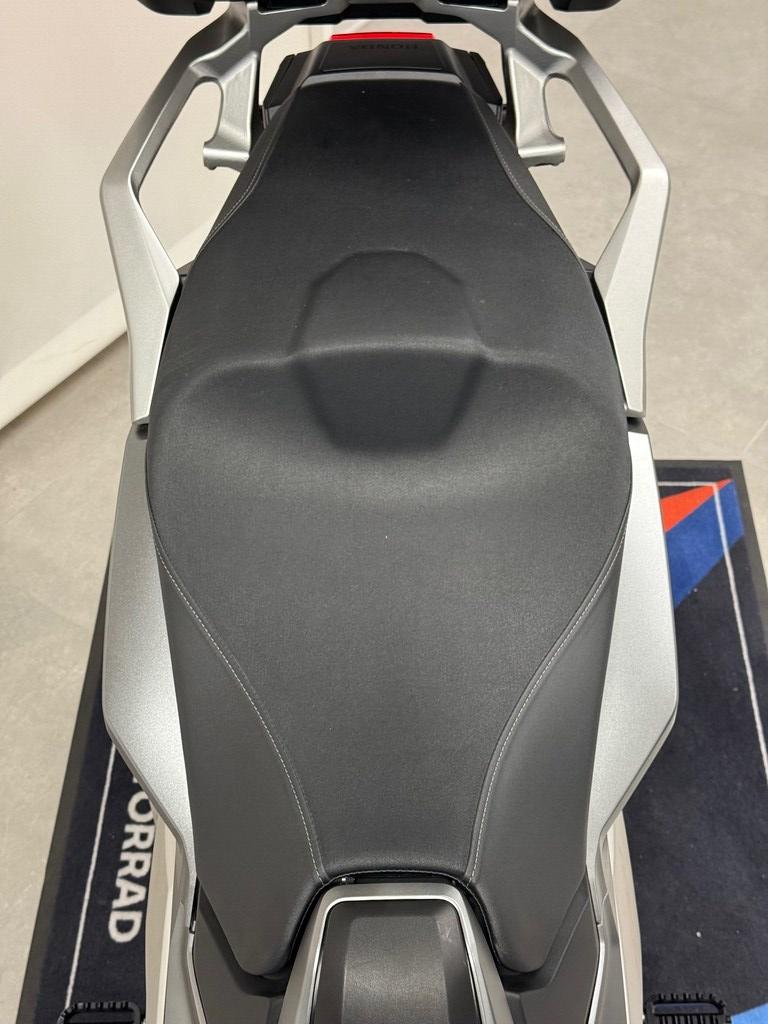 X-ADV 750
