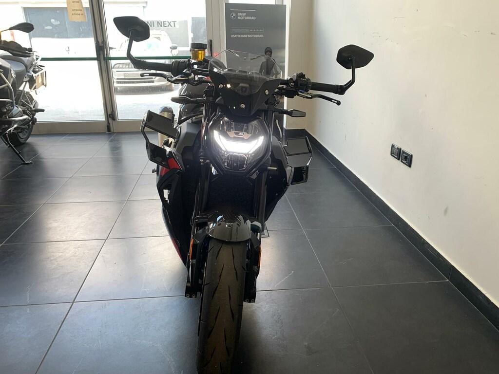M 1000 R