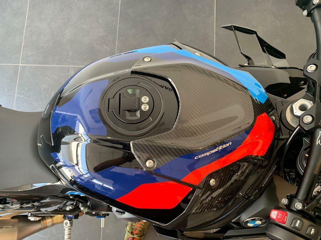M 1000 R
