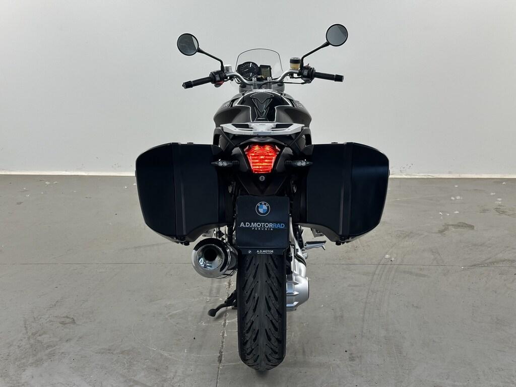 R 1200 R