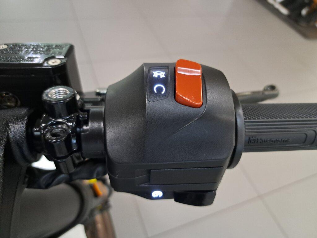 VITPILEN 401