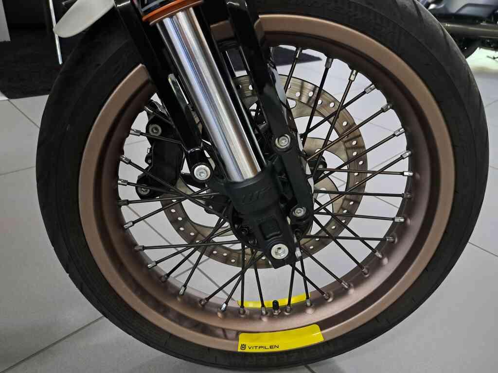 VITPILEN 401