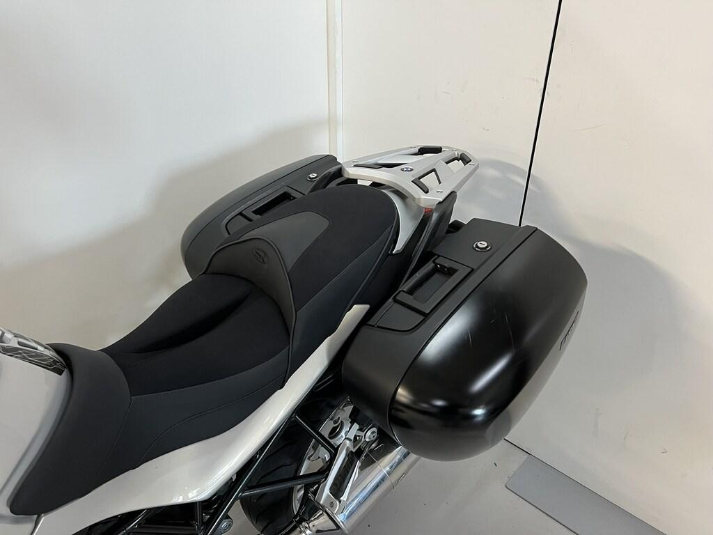 R 1200 R