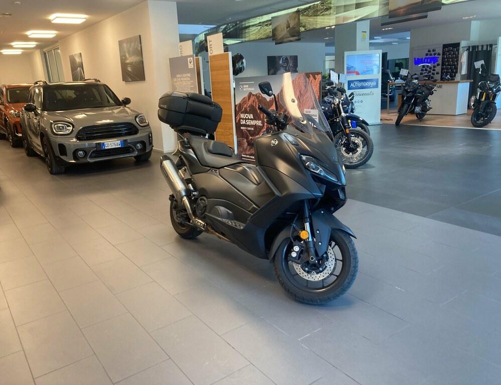 T-MAX 560