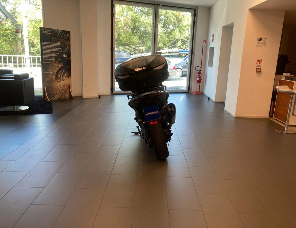 T-MAX 560