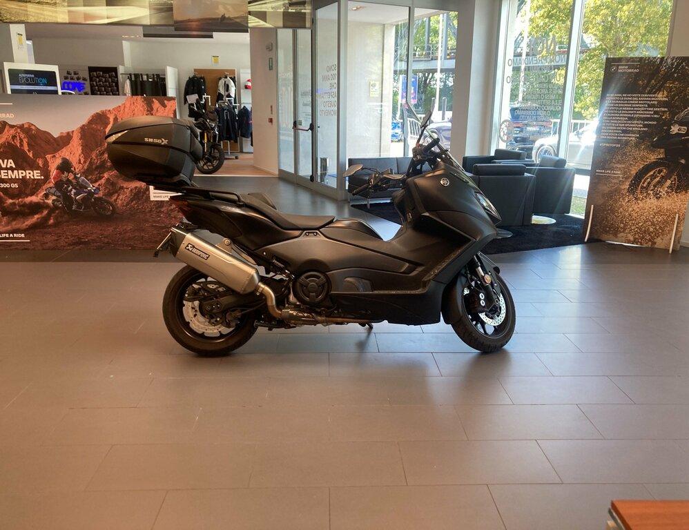 T-MAX 560