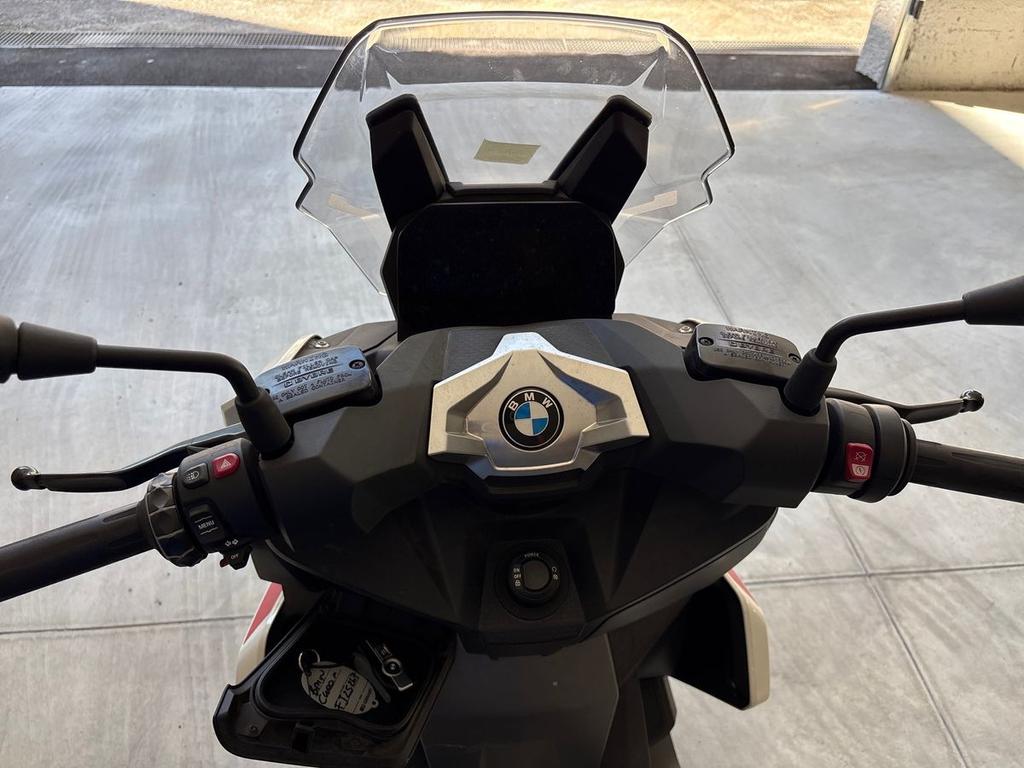 C 400 X