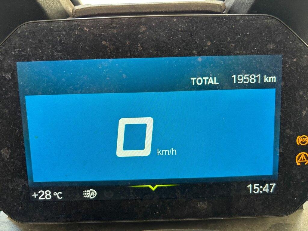 C 400 X
