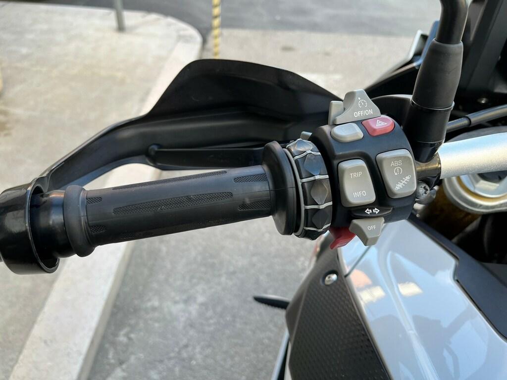 S 1000 XR