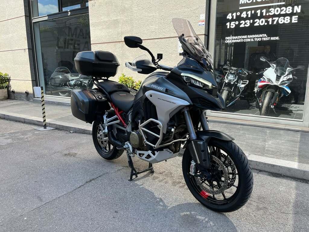 MULTISTRADA V4
