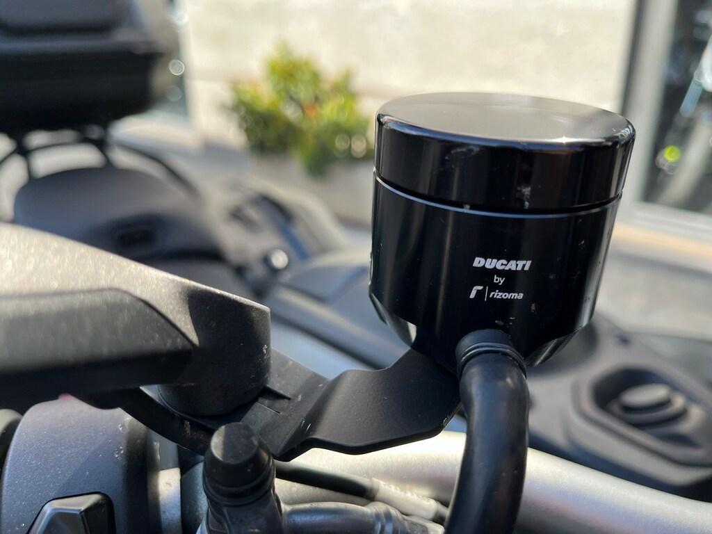MULTISTRADA V4