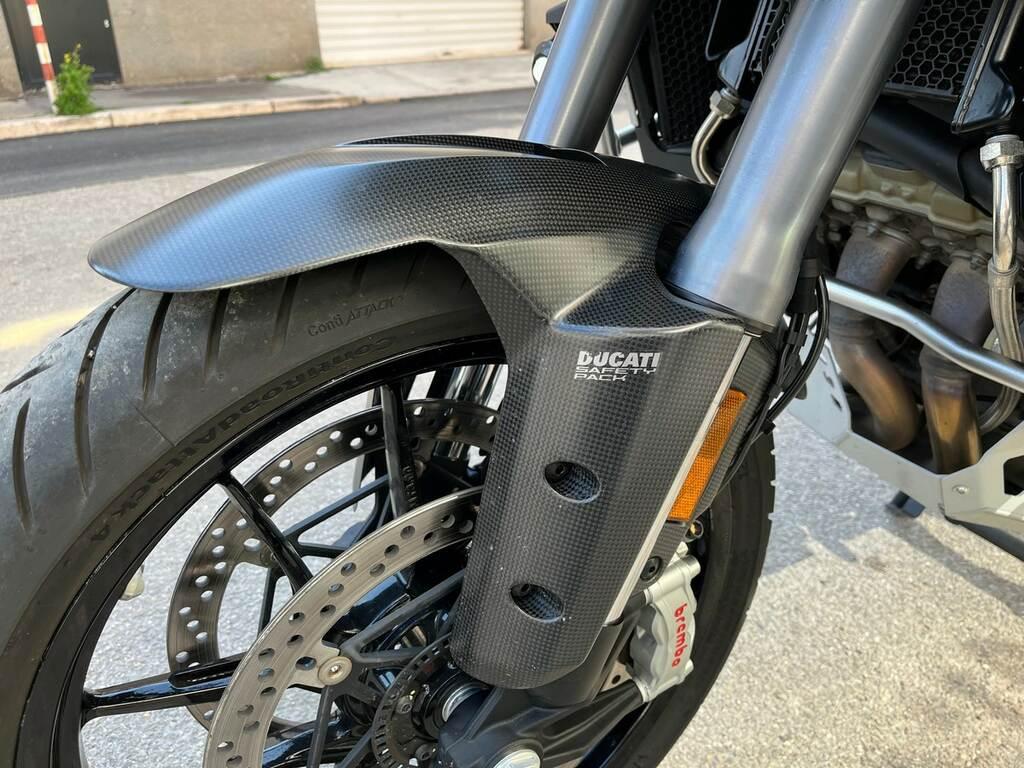 MULTISTRADA V4