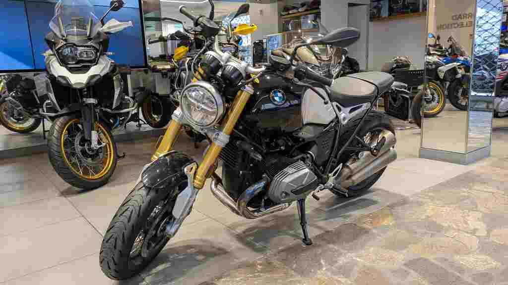 R 1200