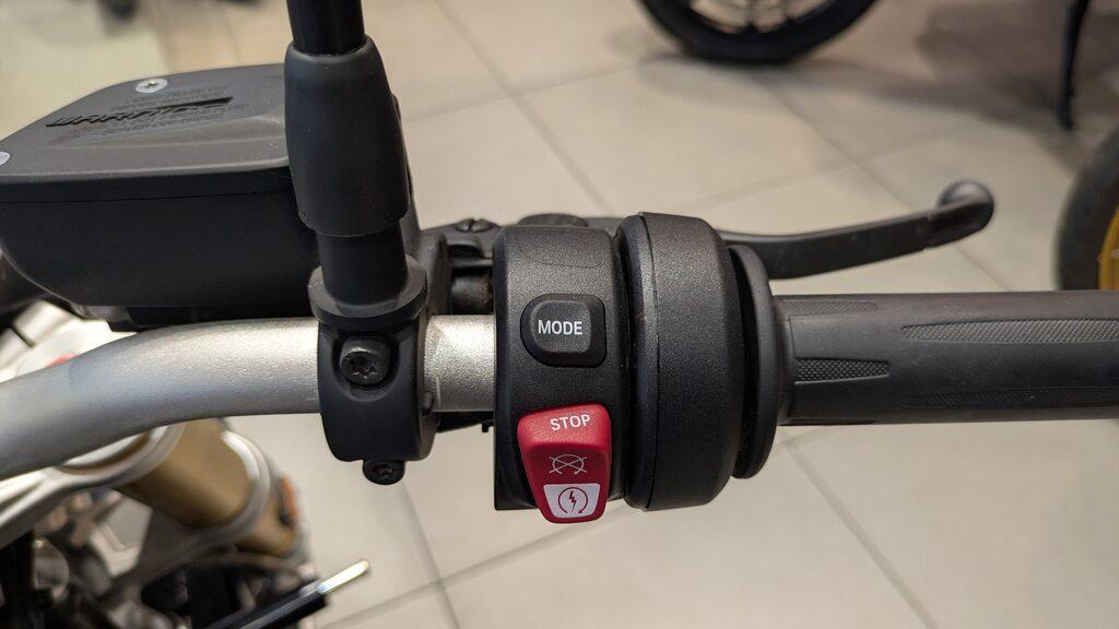 R 1200